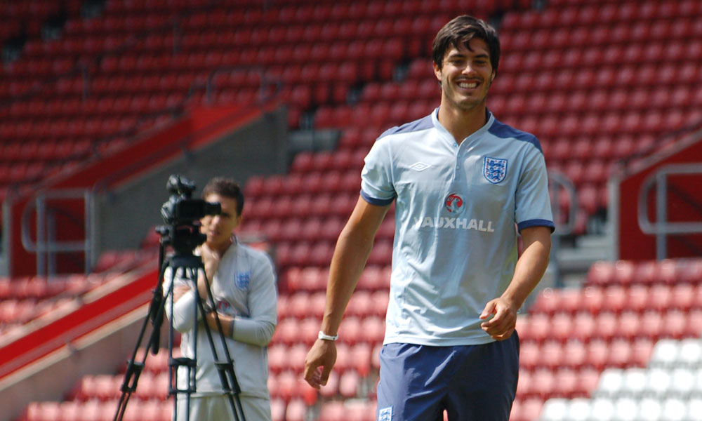 James Tomkins